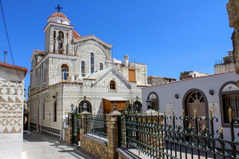 Пирги: уникальная деревня мастихи на острове Хиос