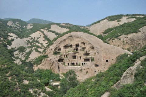 Загадочные пещеры Гуяджу: тайна древнего подземного города