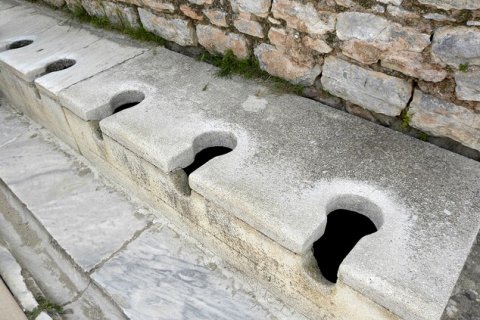 Налог на мочу в Древнем Риме: почему деньги не пахнут