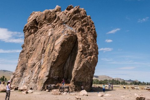 Таихарская скала. Древние надписи и легенды Монголии