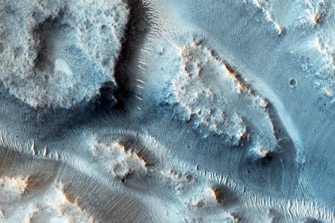 На Марсе обнаружены древние речные мегабассейны