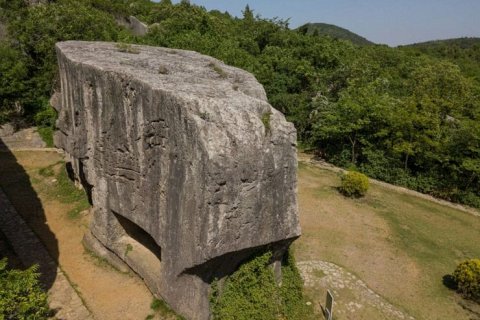 Гигантская стела Яншань: забытый мегапроект эпохи Мин