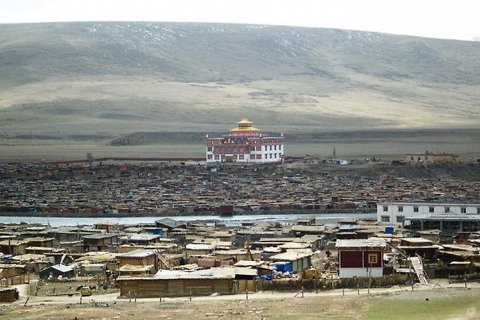 Монастырь Яшен в Тибете