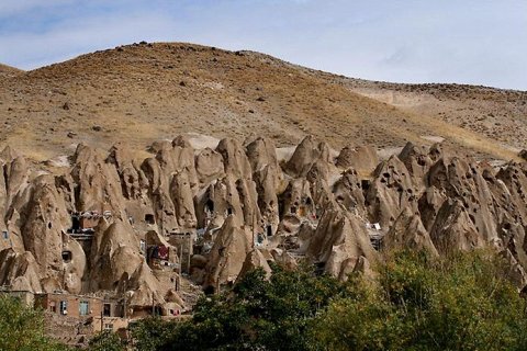 Кандован. Иранская деревня, вырезанная в скалах