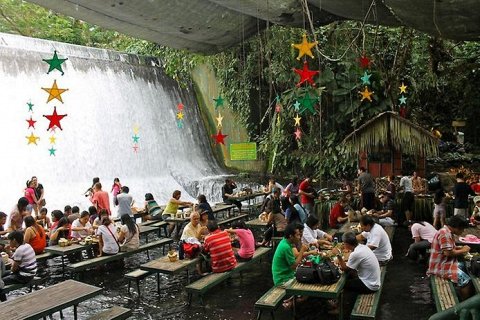 Ресторан-водопад Вилла Эскудеро