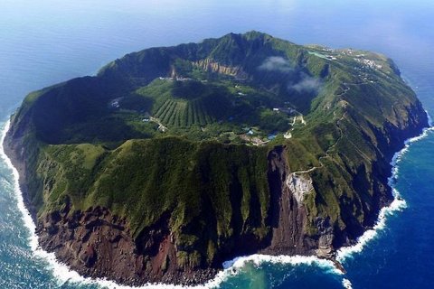 Самый необычный остров Японии. Аогашима