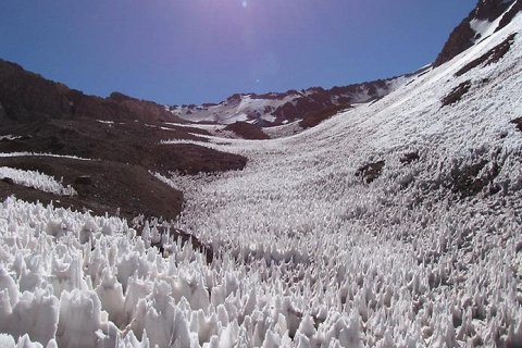 Пенитентес: Удивительные снежные фигуры в Андах
