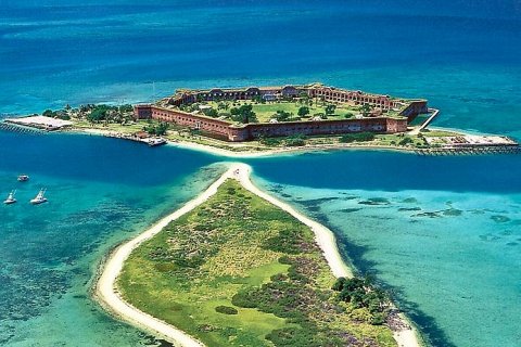 Остров Драй Тортугас и форт Джефферсон