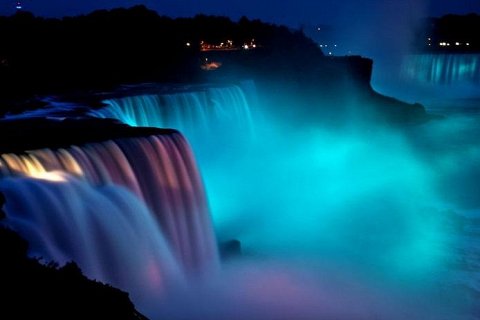 Световое шоу Ниагарского водопада
