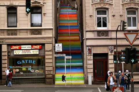 Лестница цвета радуги в Вуппертале