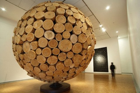 Гигантские деревянные сферы