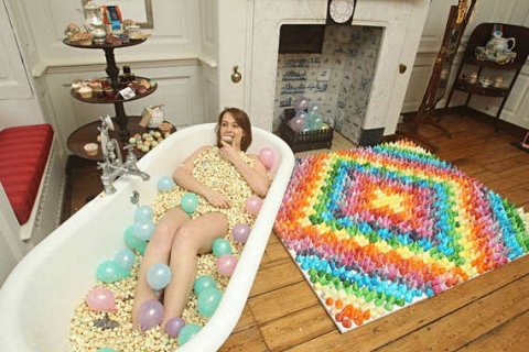 Отдых в отеле с пирожными