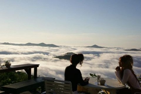 Терраса Ункай на курорте Томаму - волшебное место над облаками