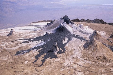 Оль Дойньо Ленгаи - самый холодный вулкан в мире