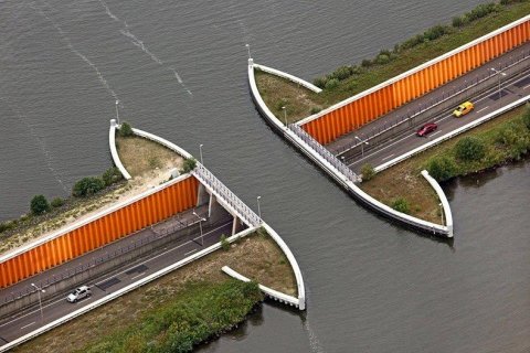 Акведук Велувемир в Нидерландах