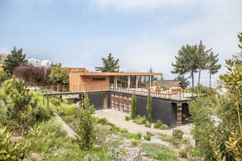 Современный дом Tavonatti в Чили
