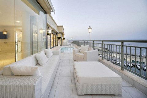 Роскошный пентхаус на острове Мальта