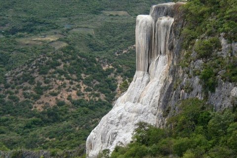 Окаменевший водопад Иерве эль Агуа