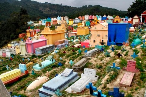 Цветные кладбища Гватемалы