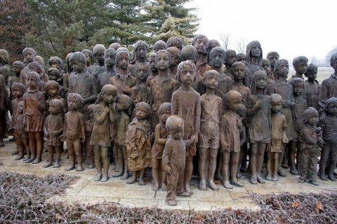 Мемориал детским жертвам войны в Лидице