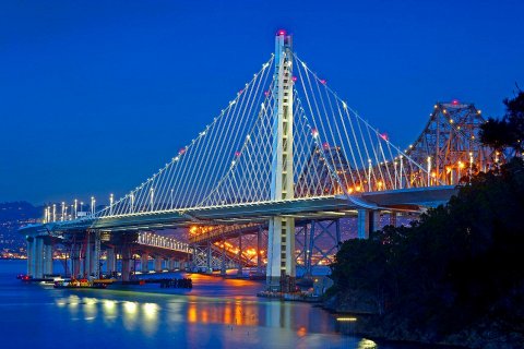 Мост Бэй-Бридж между Сан-Франциско и Оклендом