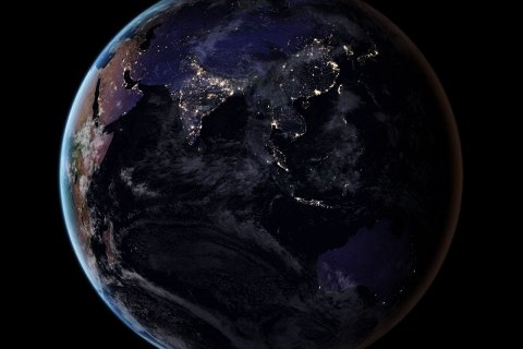 NASA публикует удивительные ночные фотографии Земли