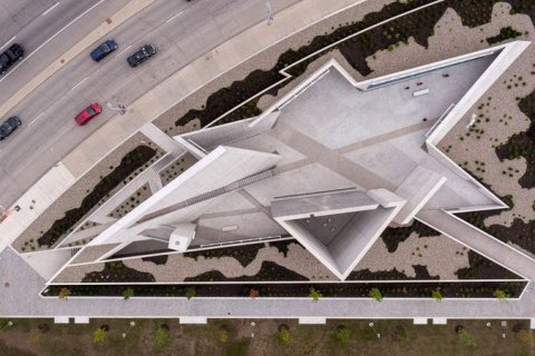 Национальный монумент Холокоста в Оттаве