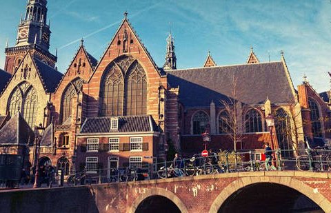 Аудекерк. Старая церковь Амстердама