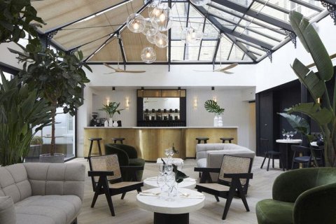 MyChelsea - отель в саду среди зелени