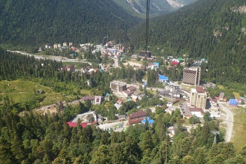 Домбай - популярный зимний курорт России