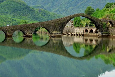 Делла Магдалена - мост Дьявола в Италии