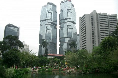 Липпо-Центр. Башни Бонда в Гонконге