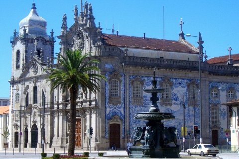 Церкви Кармо и Кармелитас в Порту