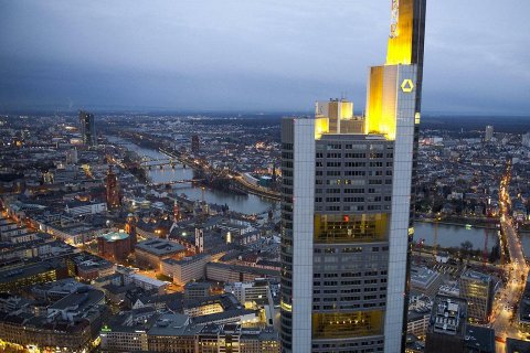 Башня Коммерцбанк-Тауэр во Франкфурте