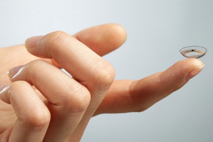 Лечебные контактные линзы от Google