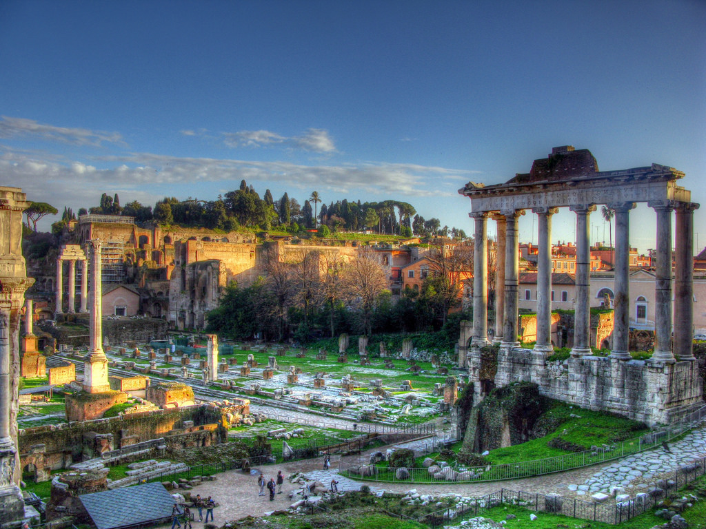 Что такое палатин. Палатинский холм в Риме. Палатин в древнем Риме. Палатин холмы Рима. Дворец Цезаря в Риме на Палатинском Холме.