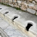 Налог на мочу в Древнем Риме: почему деньги не пахнут