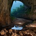 Самая большая пещера в мире - Шондонг во Вьетнаме
