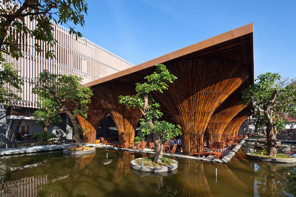 здание из бамбука