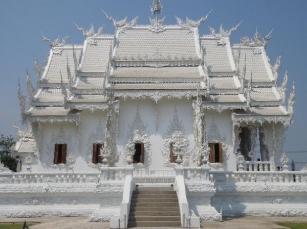 Белый храм - чудо Таиланда | БРОНИРУЙ.САМ | Сервис поиска и подбора отелей, авиабилетов, экскурсий, трансферов и турстраховок