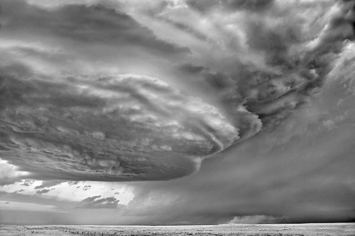 черно-белое фото штормов