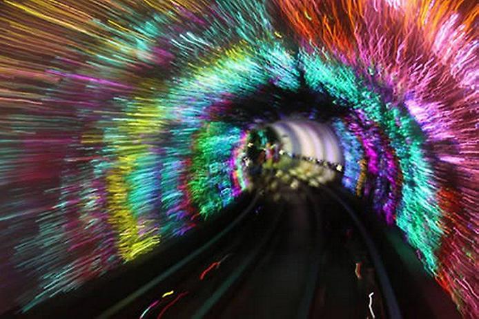 туристический тоннель в Шанхае