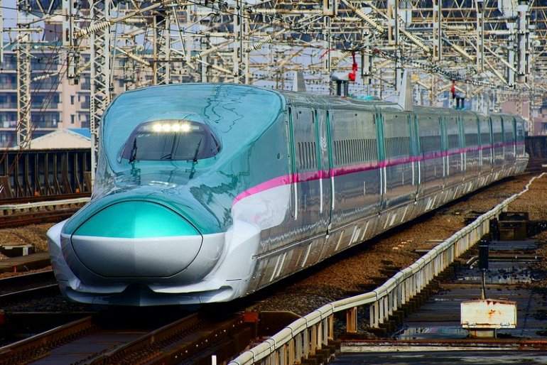 поезд E5 Series Shinkansen