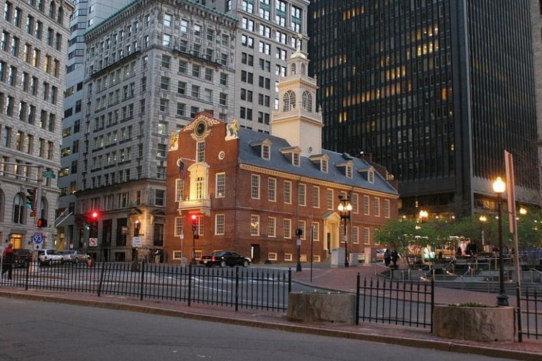капитолий в Бостоне