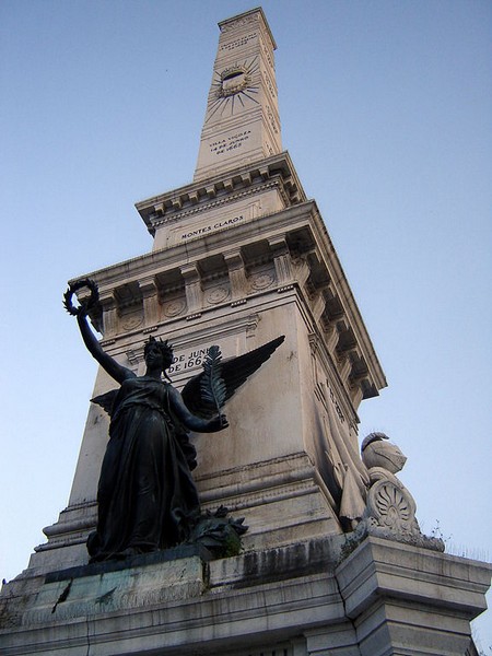 монумент в лиссабоне