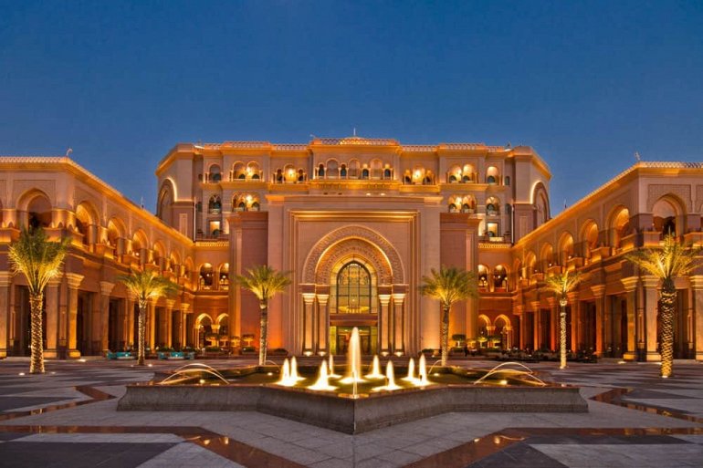 Emirates Palace, Абу-Даби