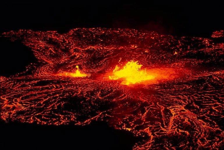 вулканическая лава