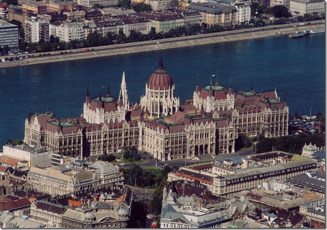 Hungarian_Parlament