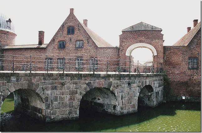 Frederiksborg-Slot1