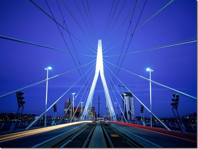Erasmus_Bridge_Rotterdam
